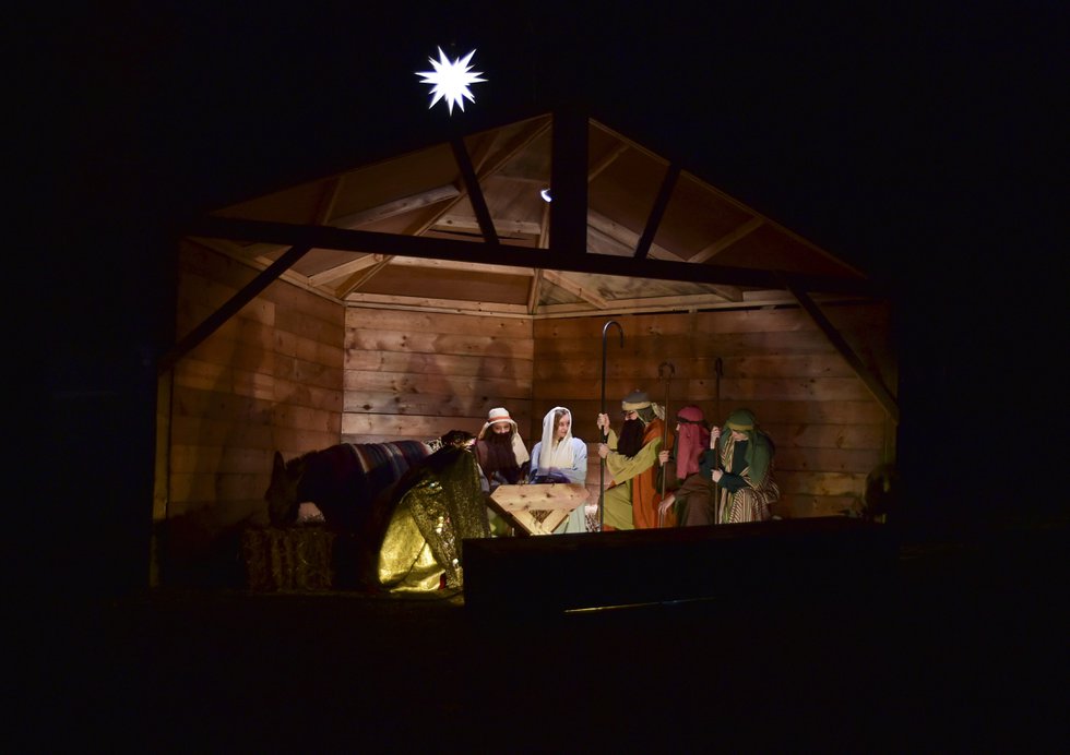 Mtn Brk Baptist Living Nativity