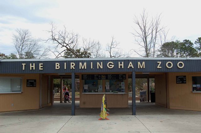 Birmingham Zoo Entrance