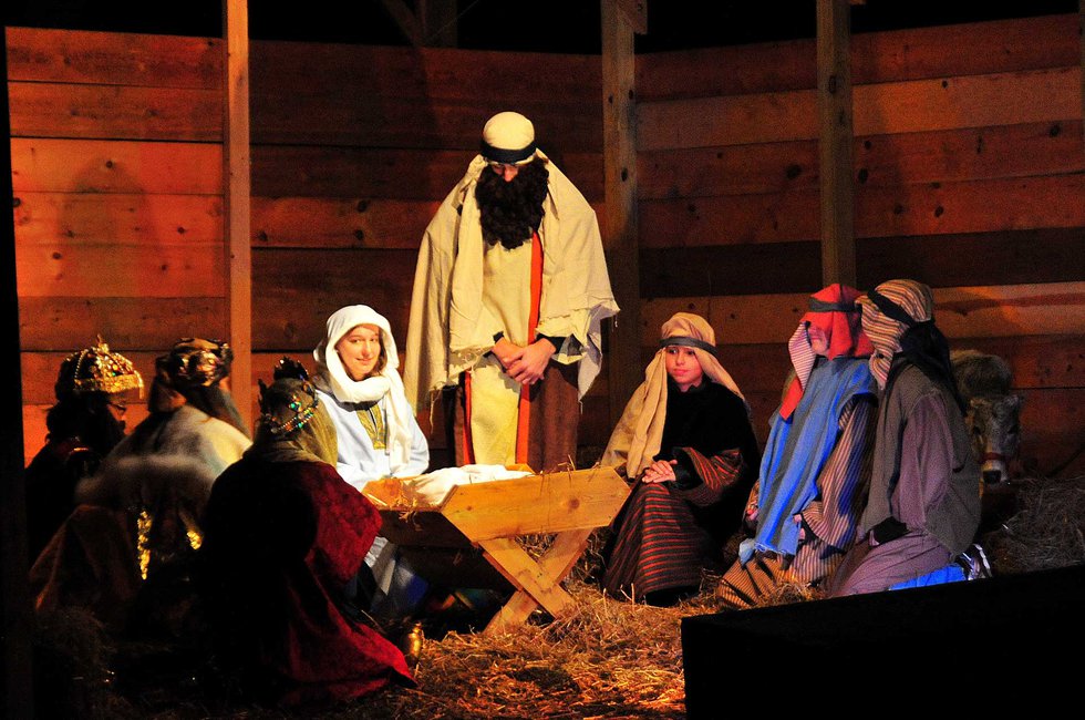 Living-Nativity.jpg